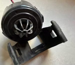 560-5
